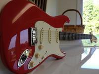 Электрогитара Squier by Fender Bullet Stratocaster (Rosewood Fingerboard) Fiesta Red (031-0001-540)