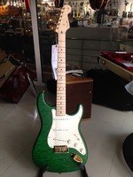 Электрогитара Fender Custom Deluxe Stratocaster QMT MN EGR (923-5000-148)