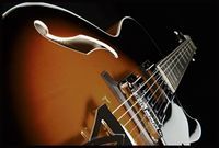 Полуакустическая электрогитара IBANEZ BROWN SUNBURST (AG75-BS)