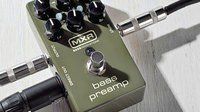 Преамп педаль для бас-гитары Dunlop M81 MXR BASS PREAMP